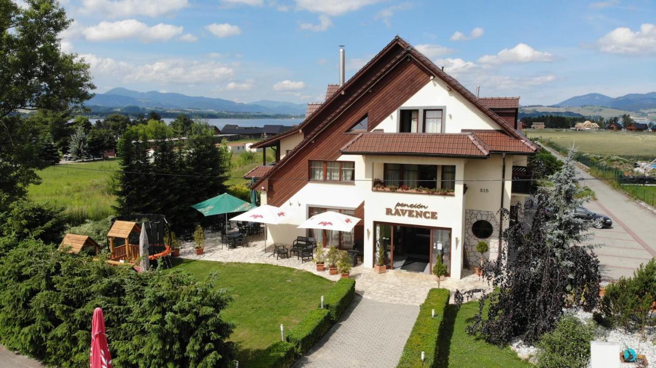 Penzion Ravence ลิปตอฟสกี โตรเวก ภายนอก รูปภาพ